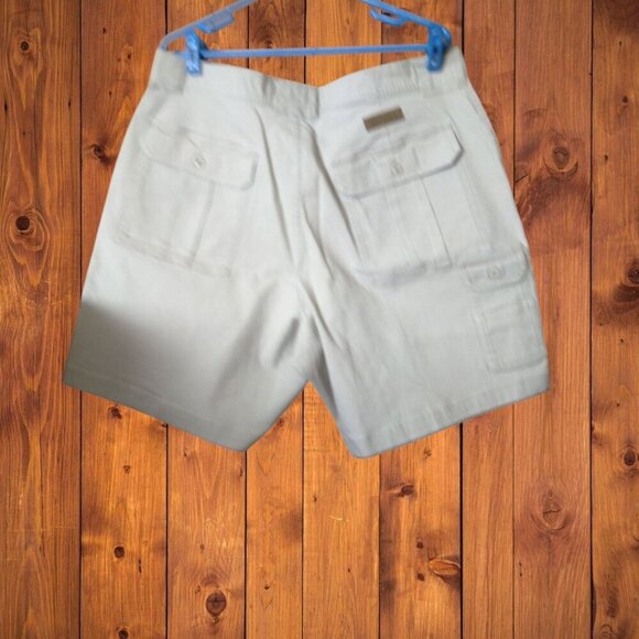Cabela's Women's Size 18 Reg Khaki Beige Cargo Shorts Pockets Utility - Picture 5 of 5